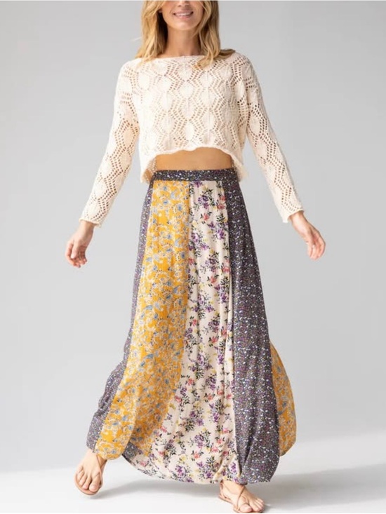 NATURAL LIFE Dresses & Skirts - NATURAL LIFE
Valentina Maxi Skirt - Yellow
Cream Floral Boho Minimalist 
Size M